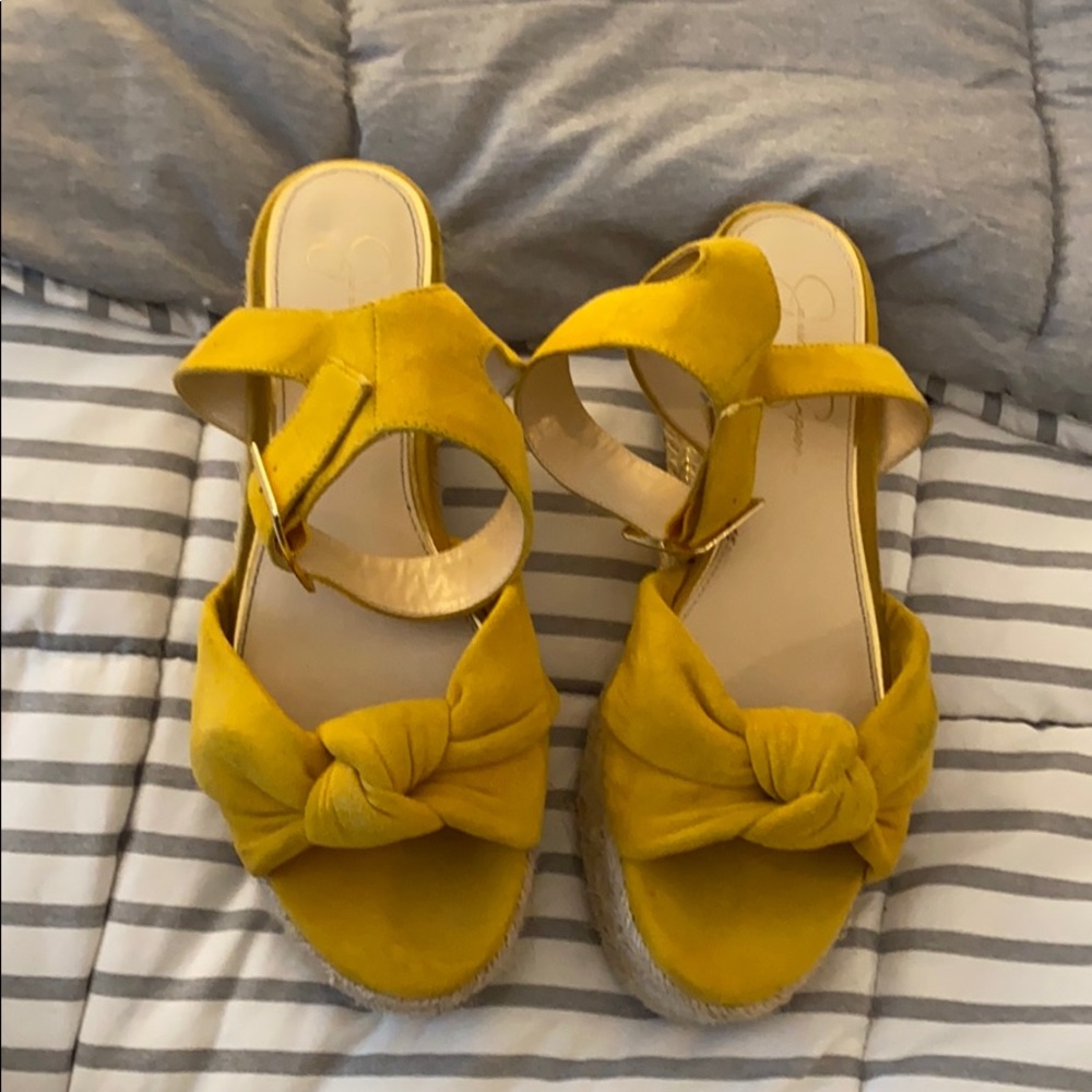 COPY - Beautiful yellow wedges